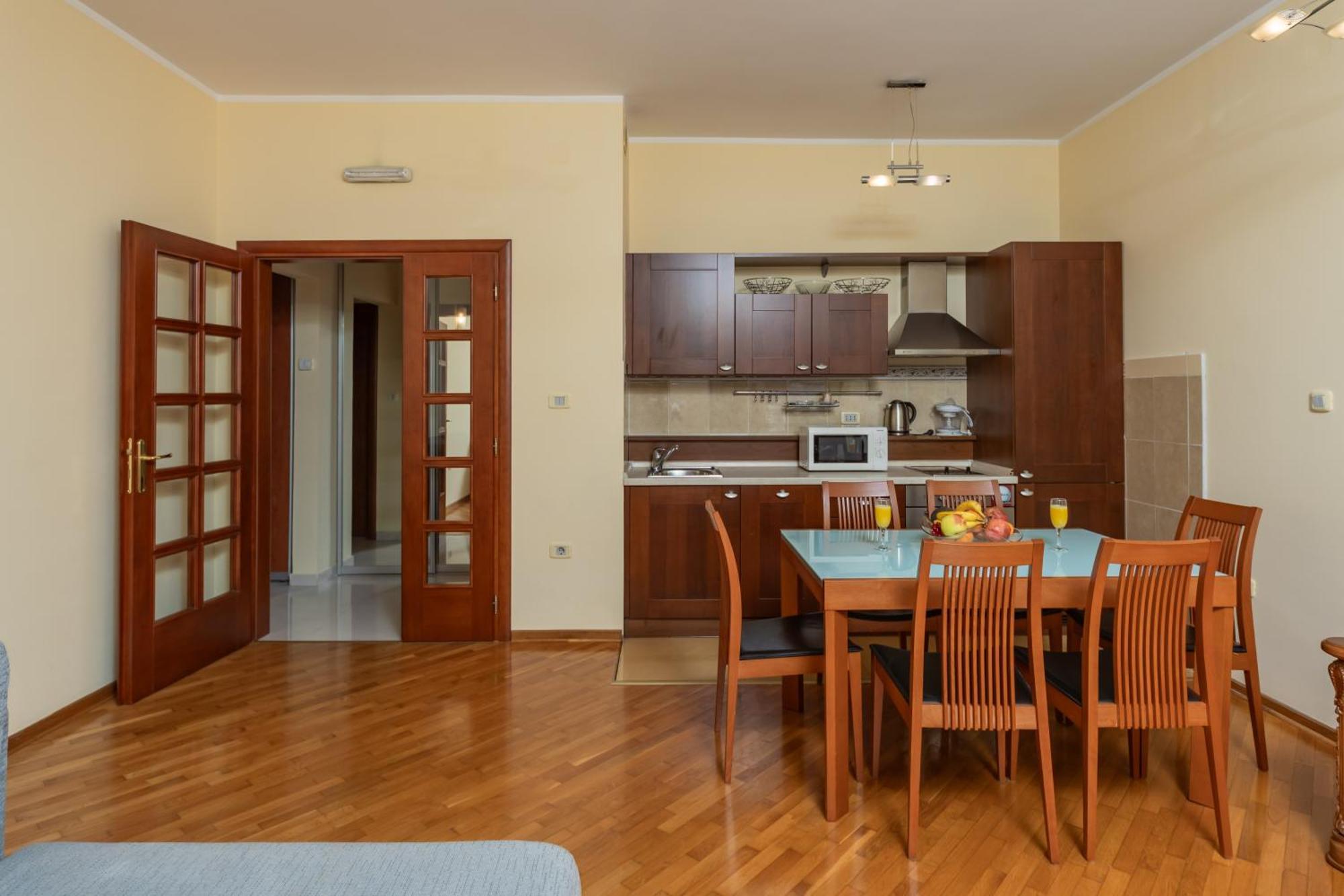 City Apartments Будва Екстериор снимка